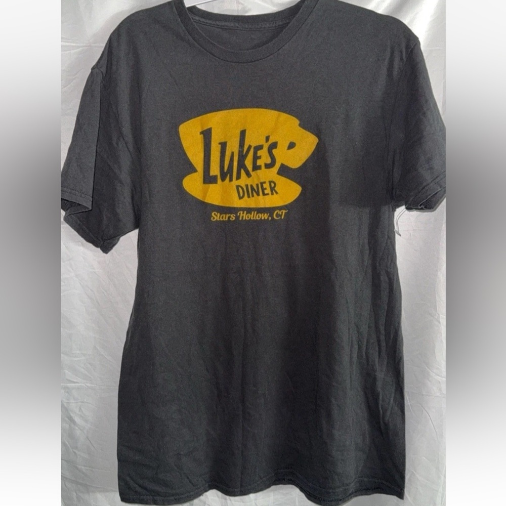 Luke’s diner Gilmore girls shirt men’s medium